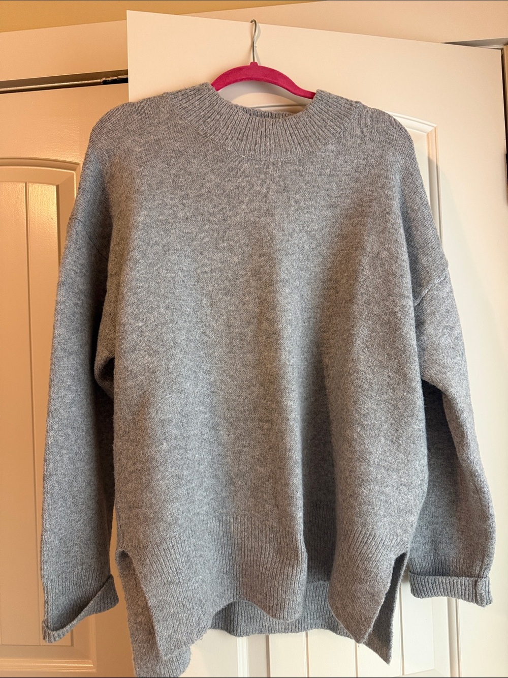 Women's Gray Crewneck Sweater - Relaxed Knit